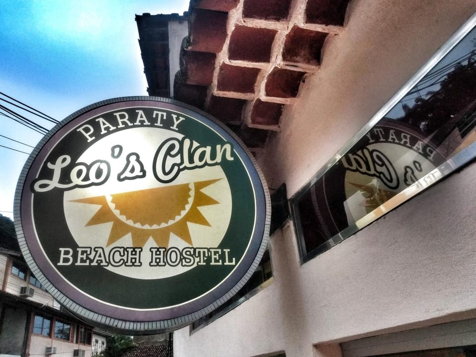 Leo's Clan Beach Hostel Hostel in Paraty