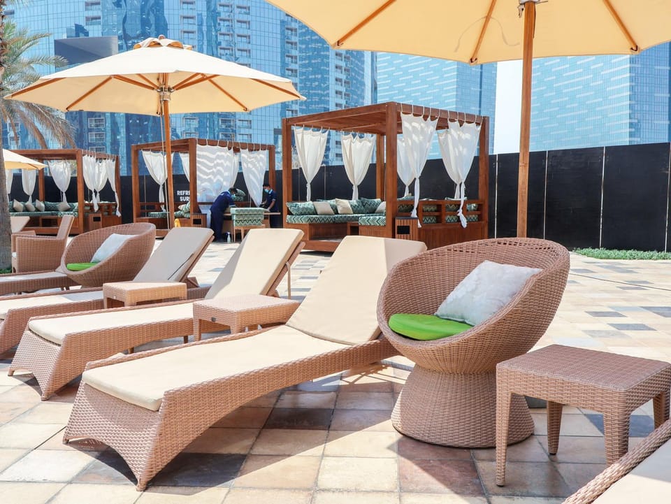 Swimming pool, Swimming pool, sunbed, sunbed