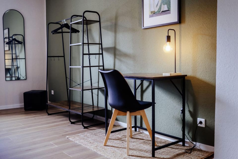 Bedroom, wardrobe