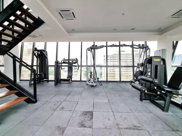 Comfort Stay Family Home 3BR-10PAX b30 Apartment in George Town