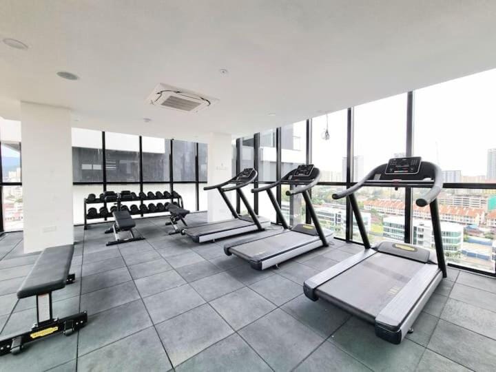 Comfort Stay Family Home 3BR-10PAX b30 Apartment in George Town