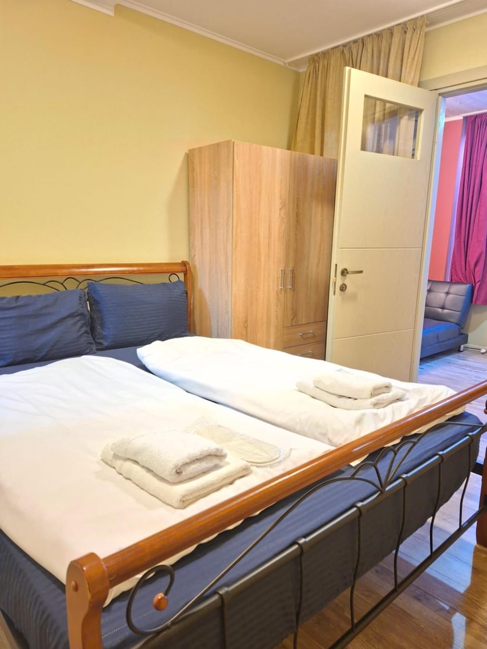 Bed, Bedroom, wardrobe