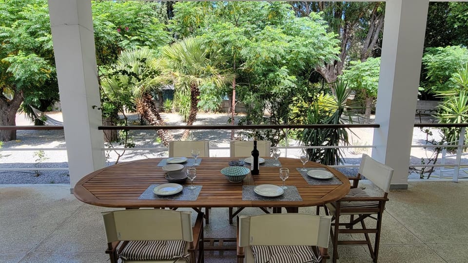 Patio, Day, Garden, View (from property/room), Balcony/Terrace, Dining area, Garden view