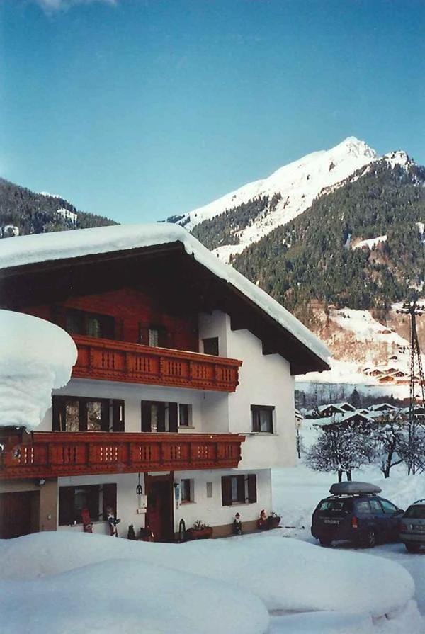 Property building, Winter