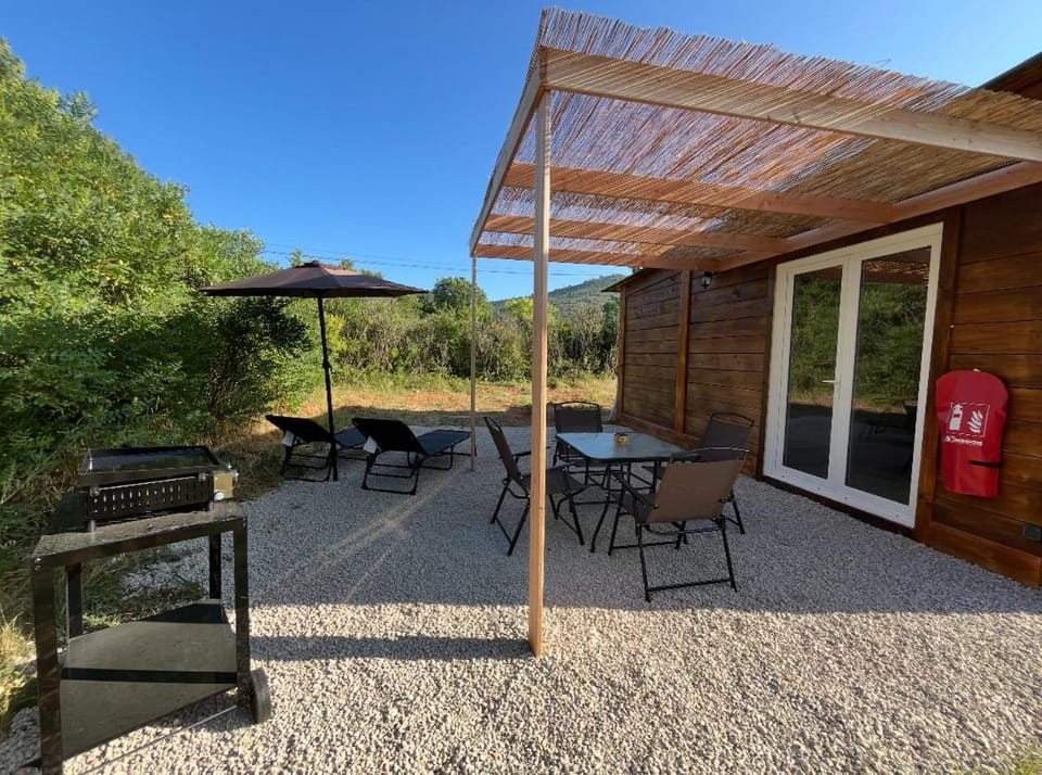 Au cœur des vignes Chalet in French Riviera