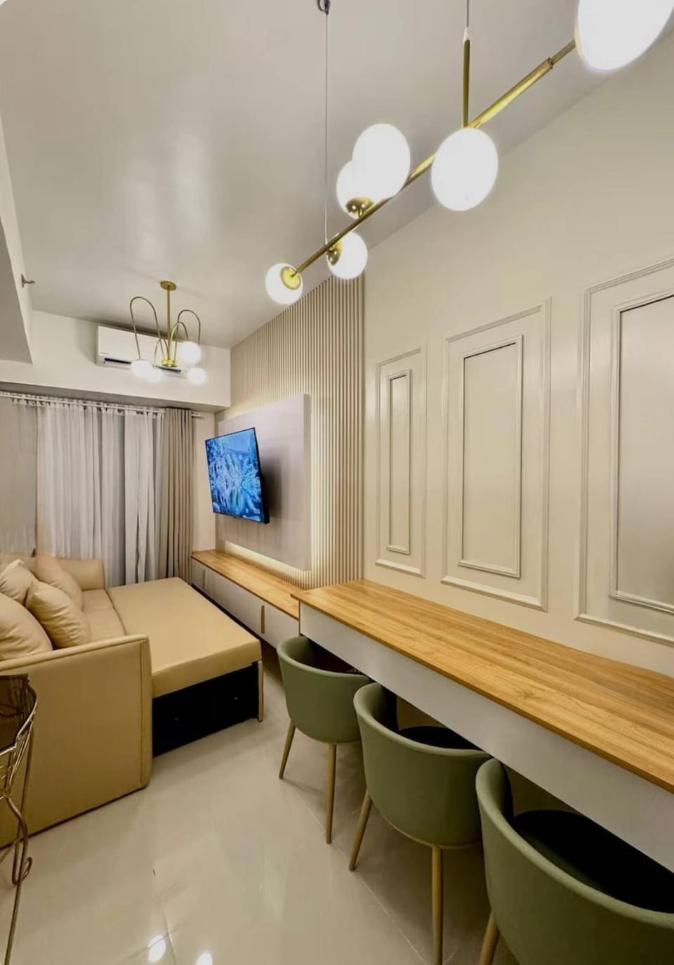 Communal lounge/ TV room, Living room