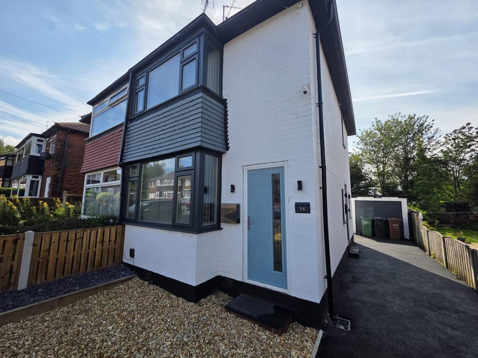 Property building, Facade/entrance