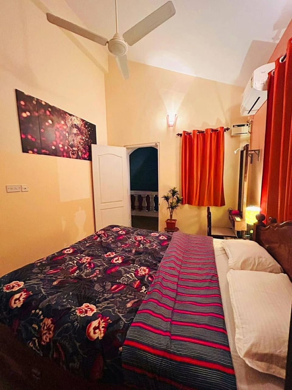 Bed, Bedroom