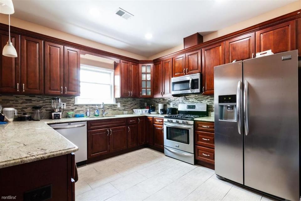 Quiet apt only 15 mins from Midtown NYC Bed and Breakfast in Hoboken