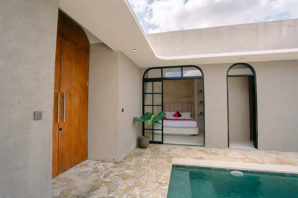 Bedroom, Swimming pool