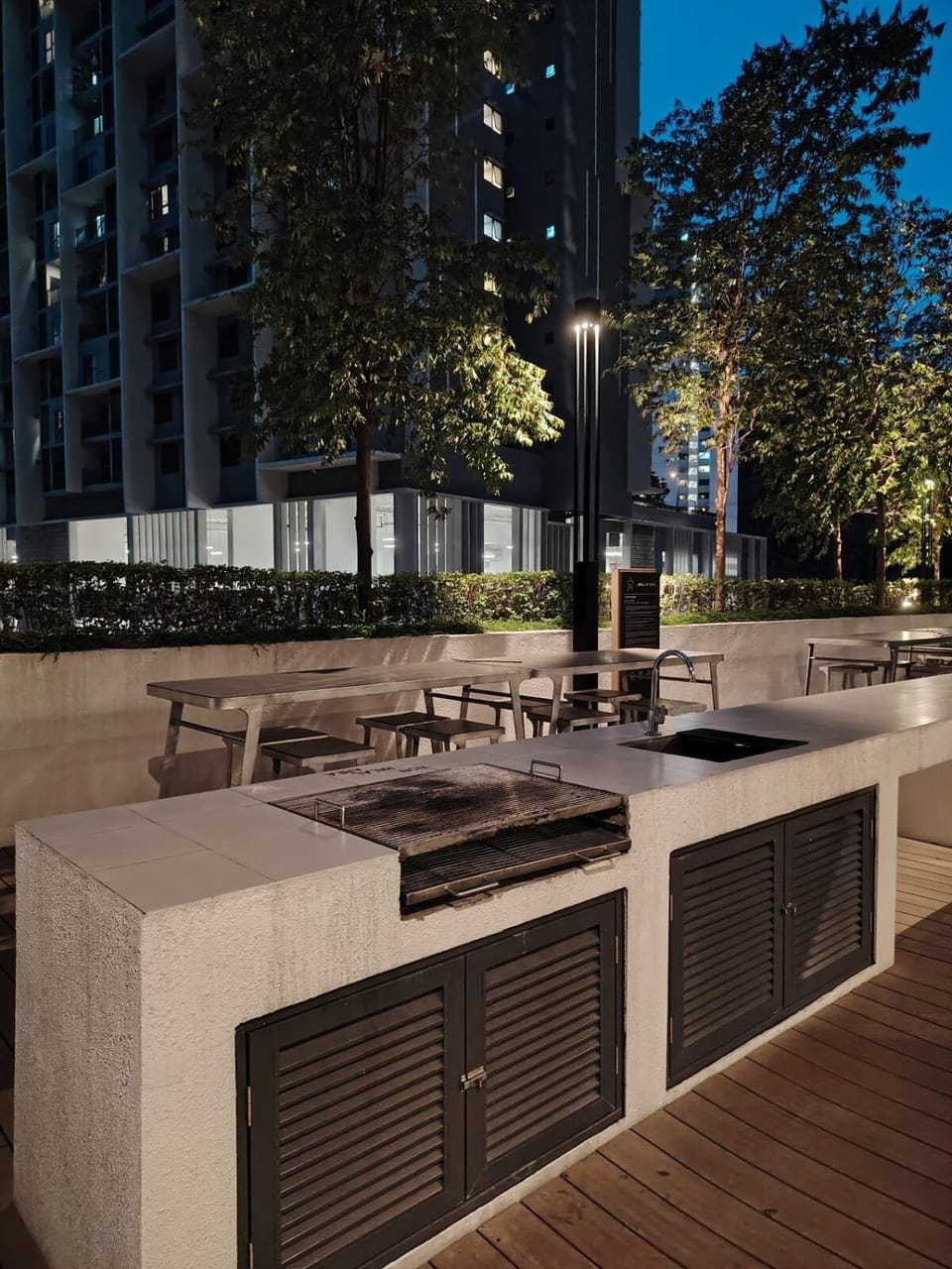 Night, BBQ facilities, Evening entertainment