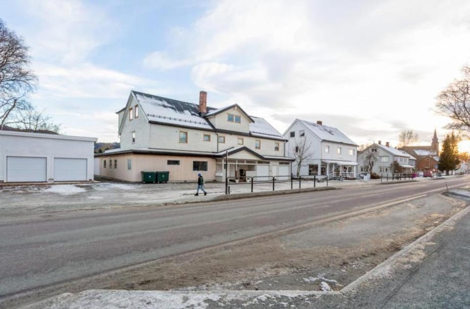 Property building, Neighbourhood, Winter