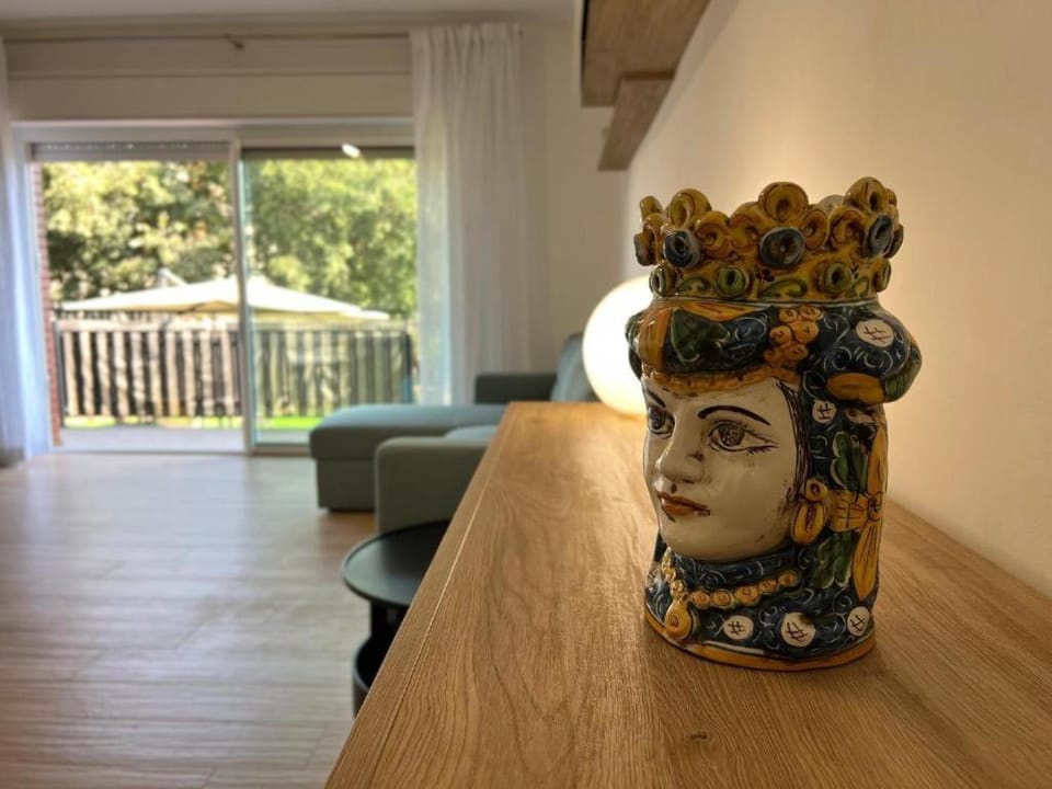 Living room, Decorative detail