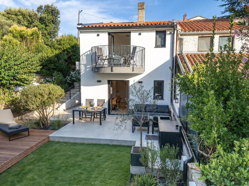 Garden, Balcony/Terrace, Seating area, Area and facilities, Sunset, sunbed