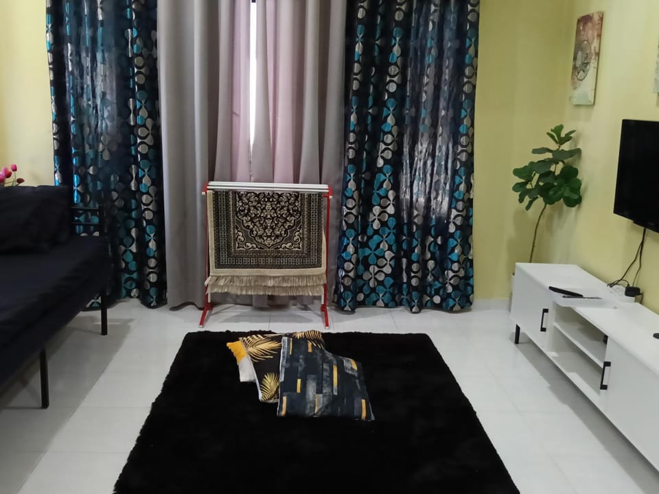 Communal lounge/ TV room, Evening entertainment