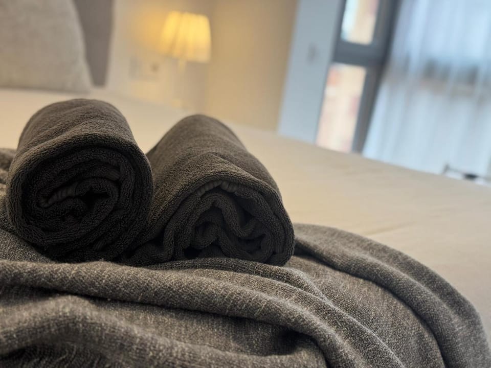 Bed, Photo of the whole room, Bedroom, towels