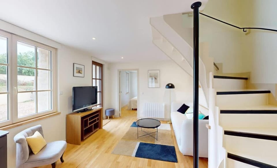 Au bord de l'Odon House in Caen