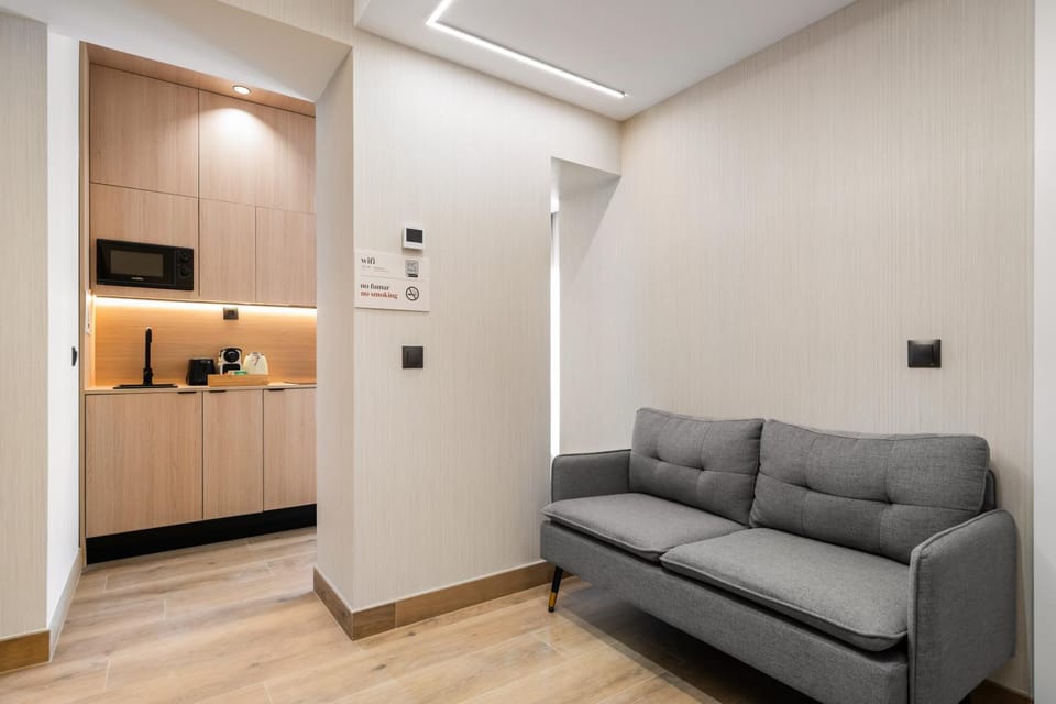 Kitchen or kitchenette, Seating area