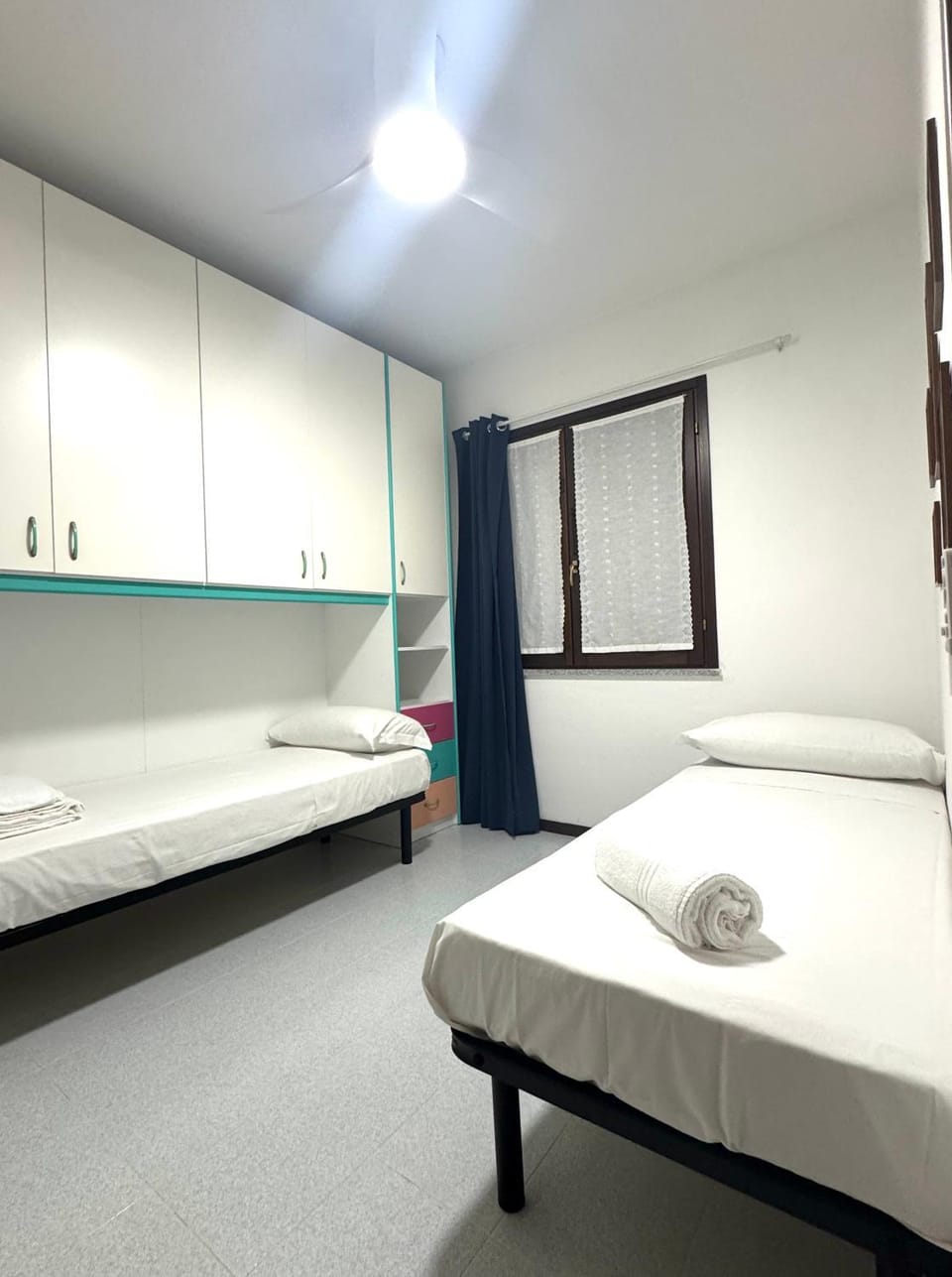 Bed, Photo of the whole room, Bedroom, towels, wardrobe