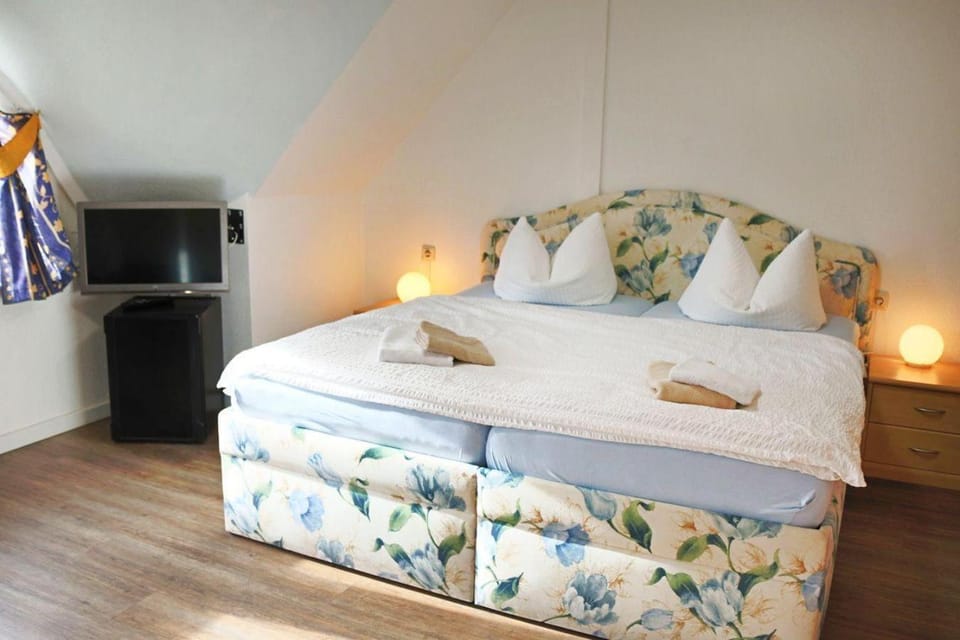Haus-Kleist-Zimmer-2 Bed and Breakfast in Prerow
