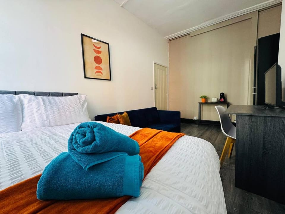 Pembroke Place Private Room 2 Vacation rental in Liverpool