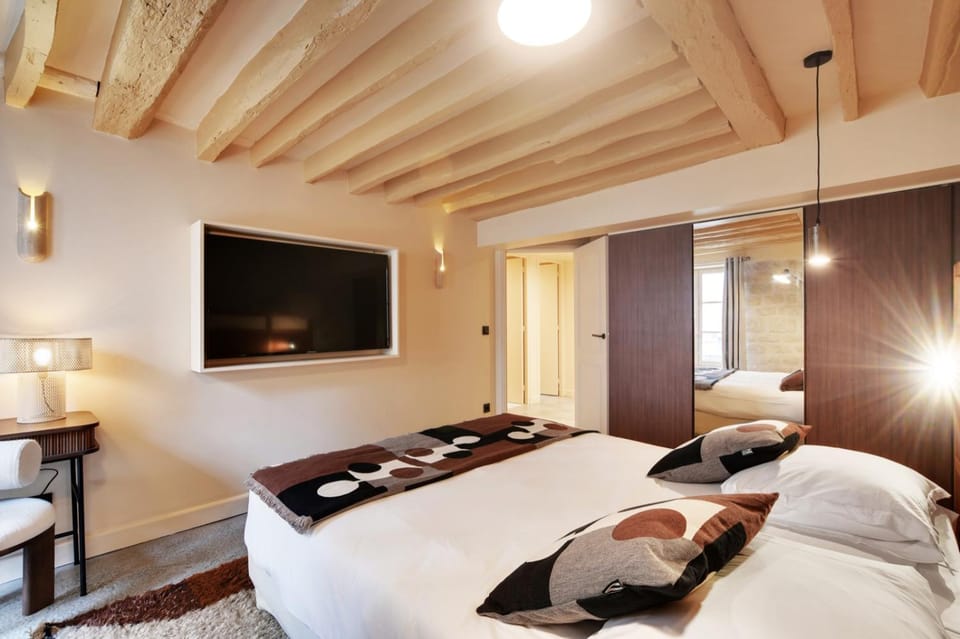 Communal lounge/ TV room, Bed, TV and multimedia, Photo of the whole room, Evening entertainment, Bedroom