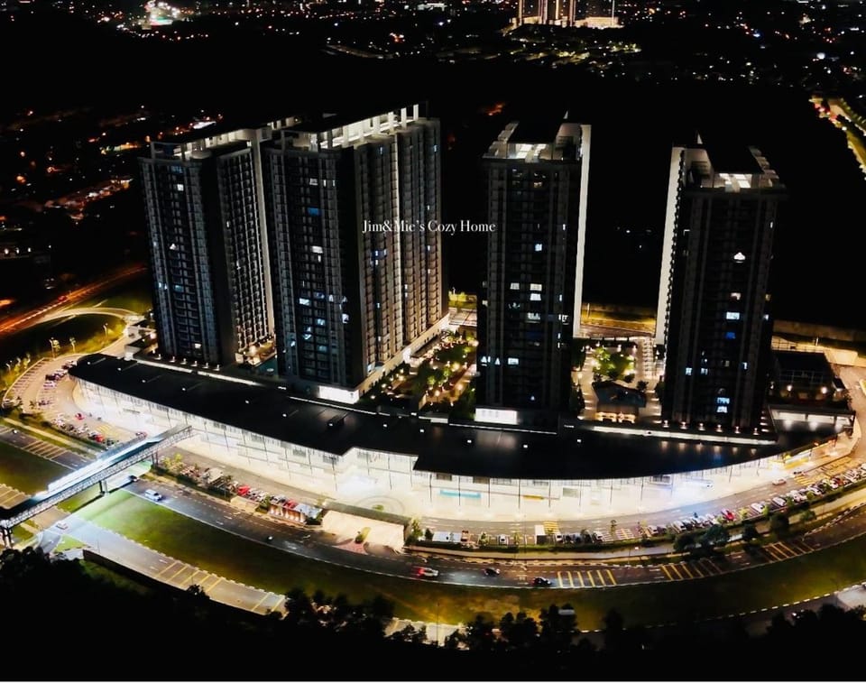 MIRAI Residence Kajang2 UNITEN UKM BANGI UPM-Jim&Mie Cozy Home Kajang Apartment in Negeri Sembilan, Malaysia