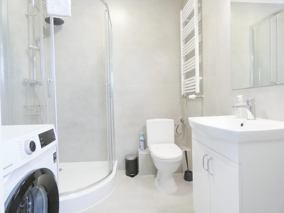 Shower, Bathroom, washing machine