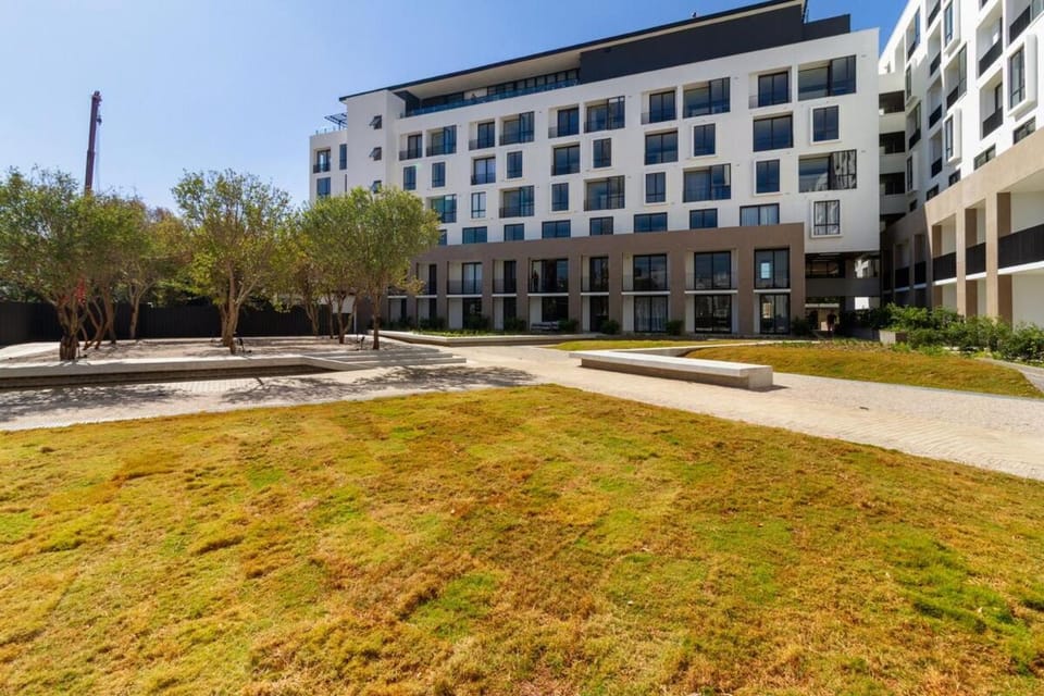 Kuhle’s OneRosebank Apartment in Johannesburg