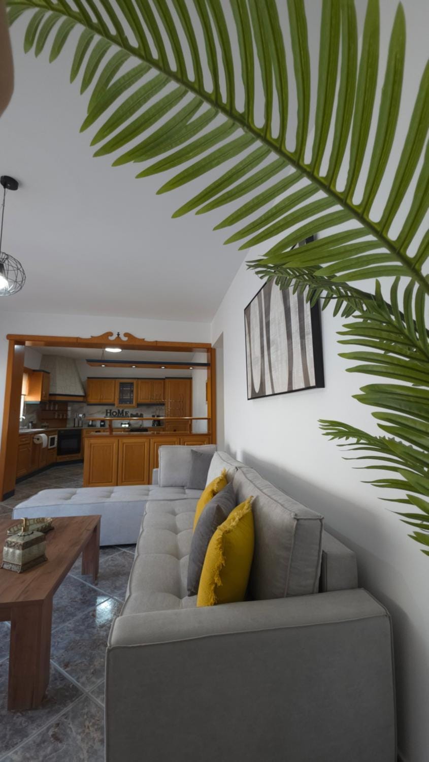 Kitchen or kitchenette, Living room, Seating area