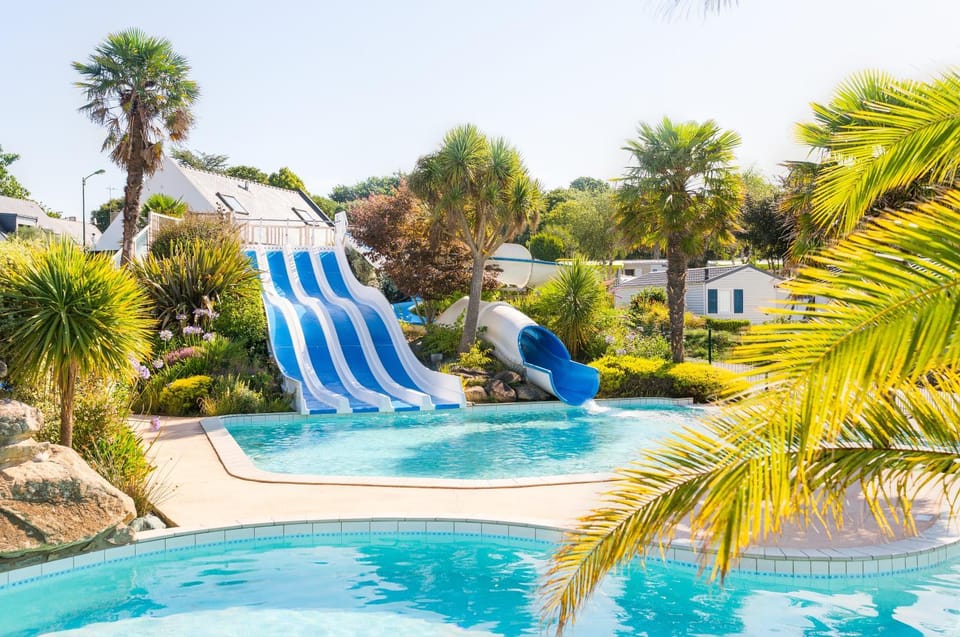 Property building, Swimming pool