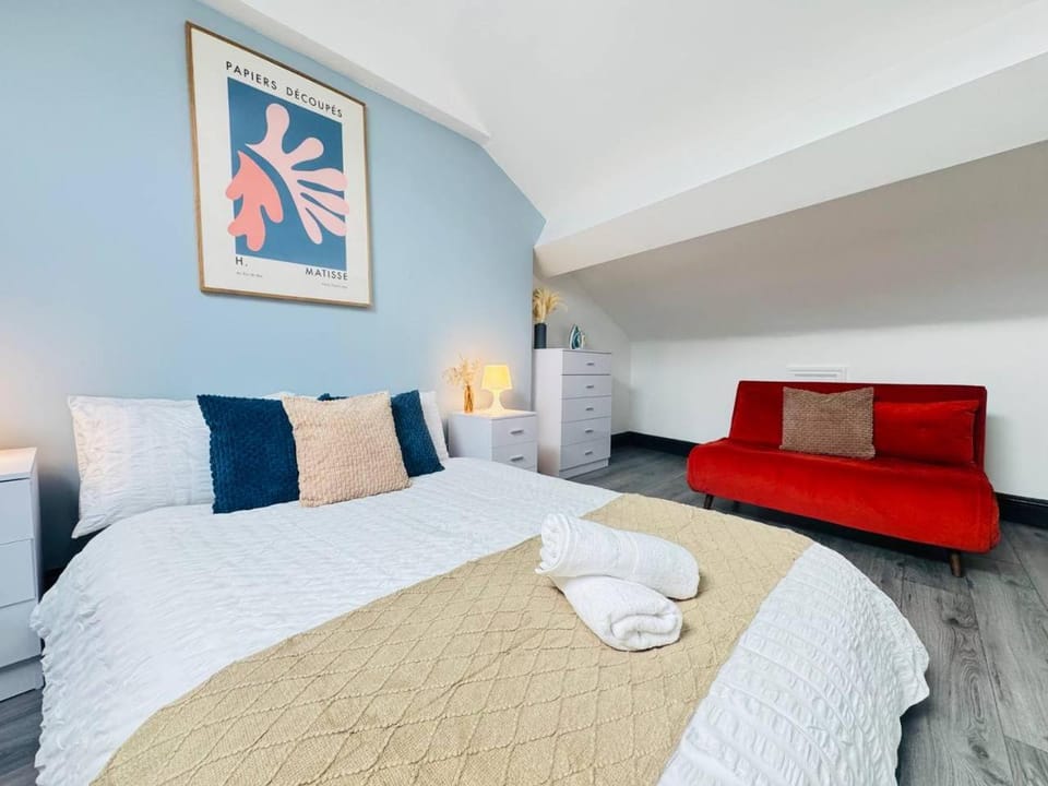 Bed, Bedroom