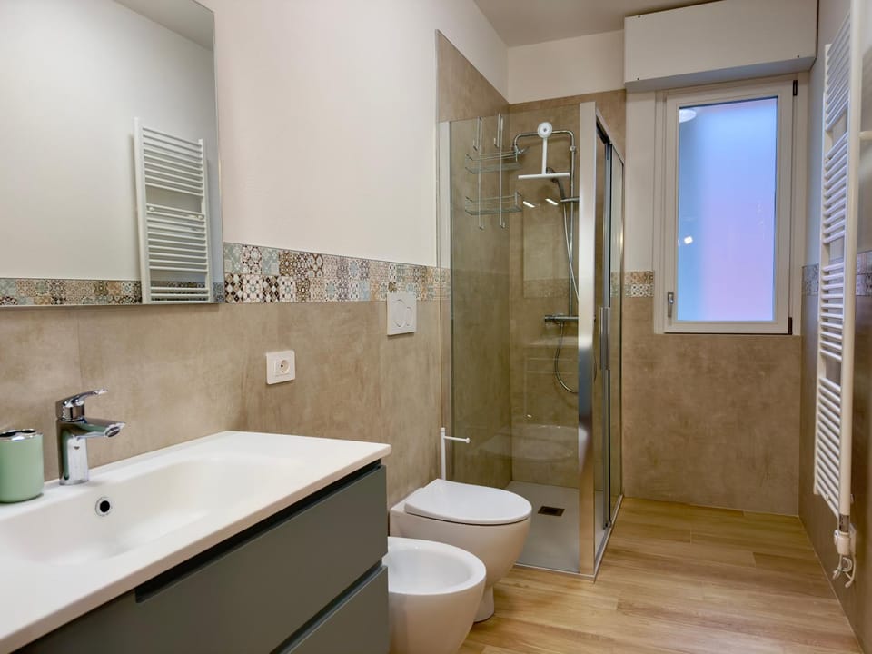 Shower, Toilet, Bathroom, bidet
