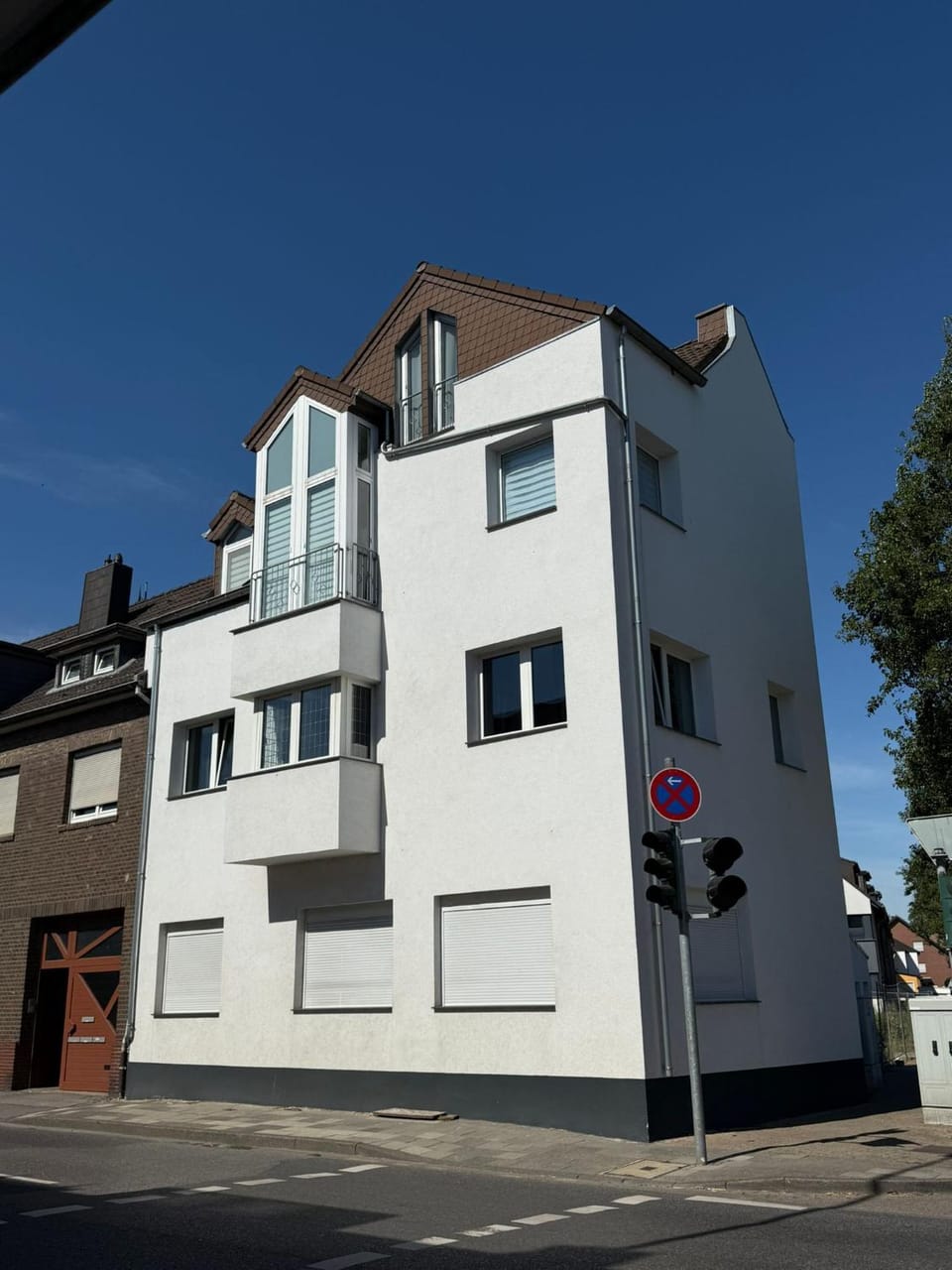 Property building, Day