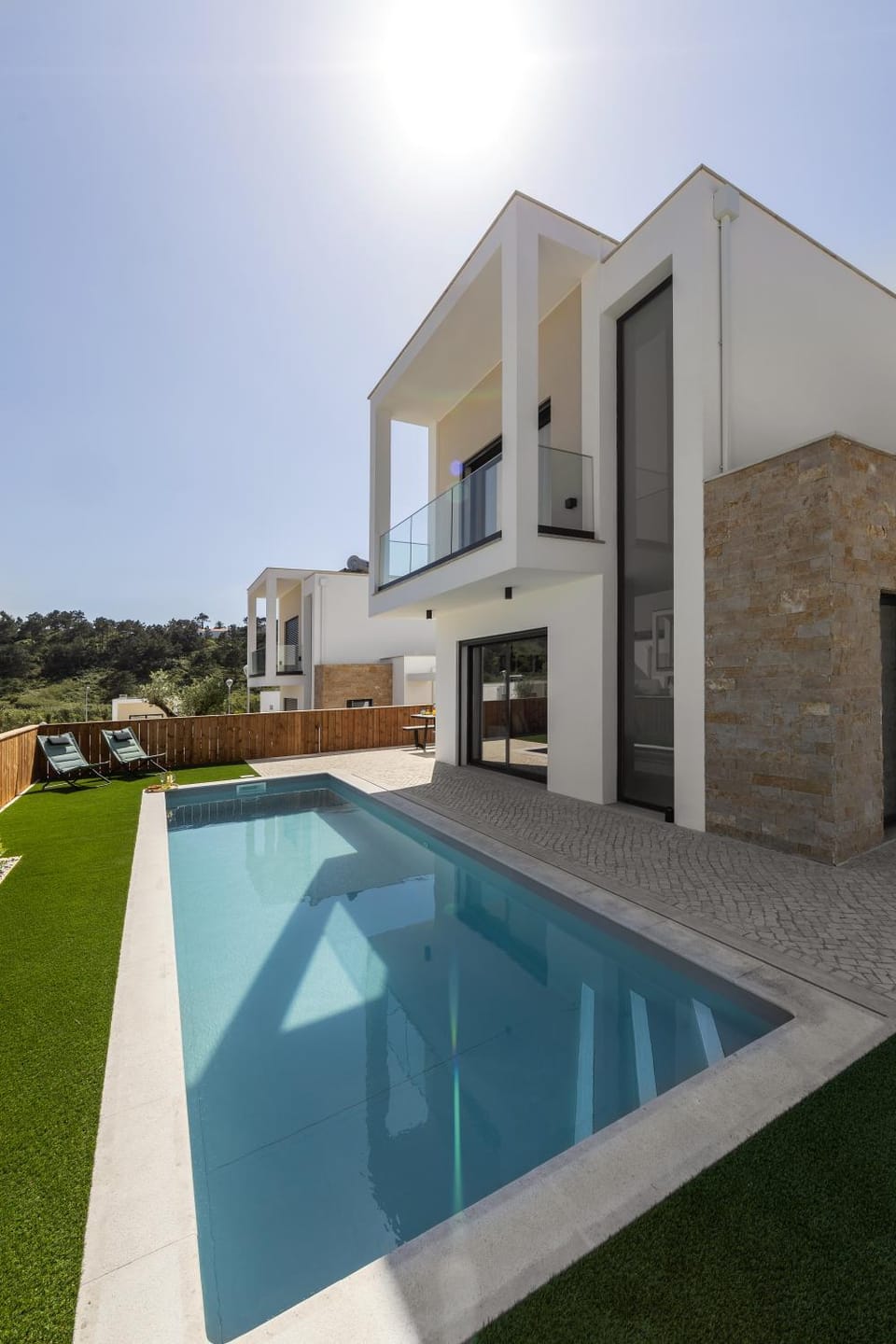 Property building, Day, Balcony/Terrace, Pool view, Swimming pool