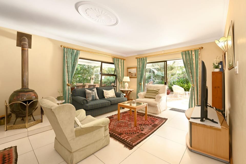 TV and multimedia, Living room, Seating area, Internal: Not applicable to any particular room