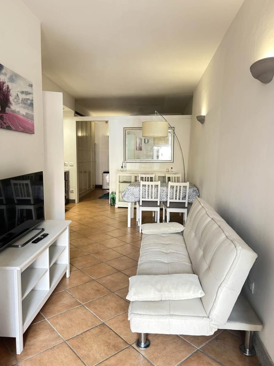 TV and multimedia, Kitchen or kitchenette, Living room, Seating area, Dining area, Evening entertainment