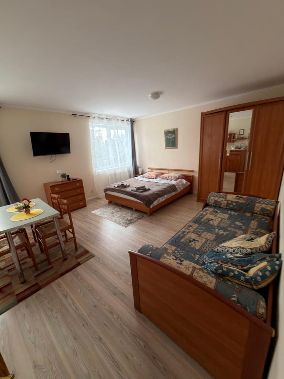 View (from property/room), Photo of the whole room