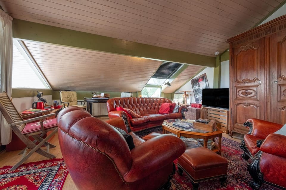 Property building, Living room