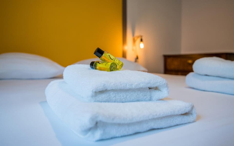 Bed, Bedroom, towels, laundry