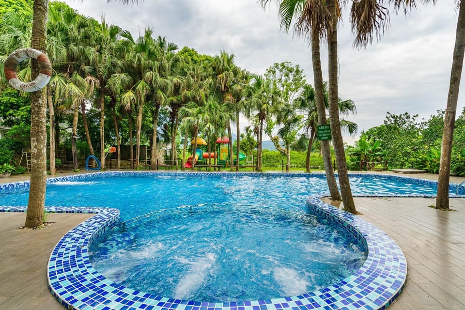 Swimming pool