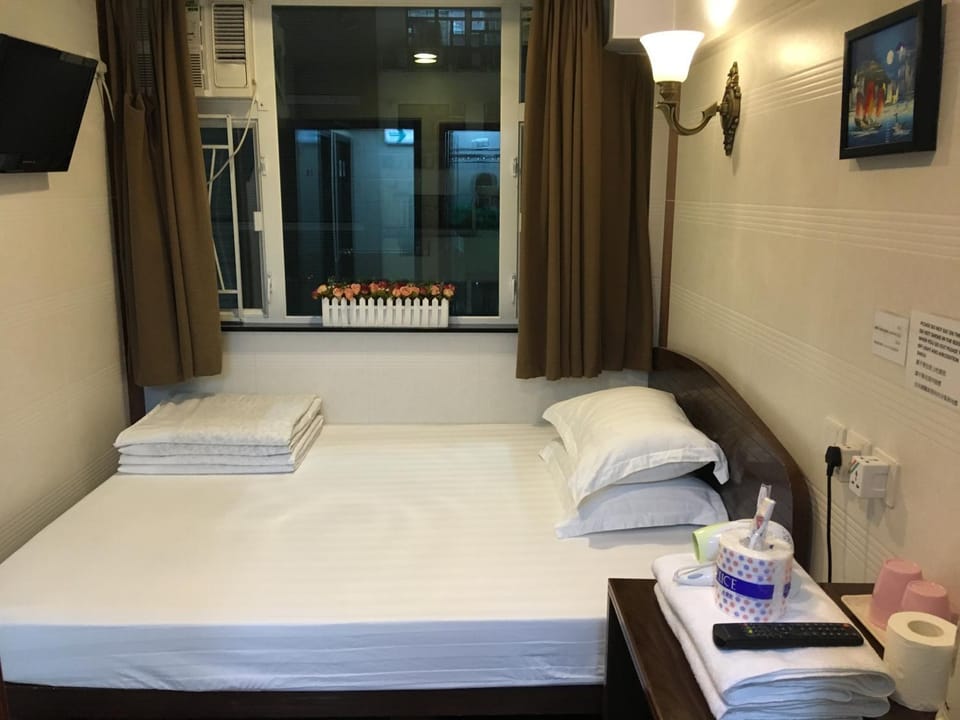 Bed, bunk bed