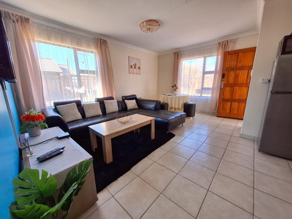 MV self-catering 3 Units Apartment in South Africa