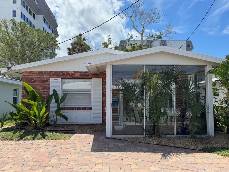 Beachfront Bliss for 4 with Sunroom & Pool Access on Siesta Key - Aloha Kai #34 House in Siesta Beach