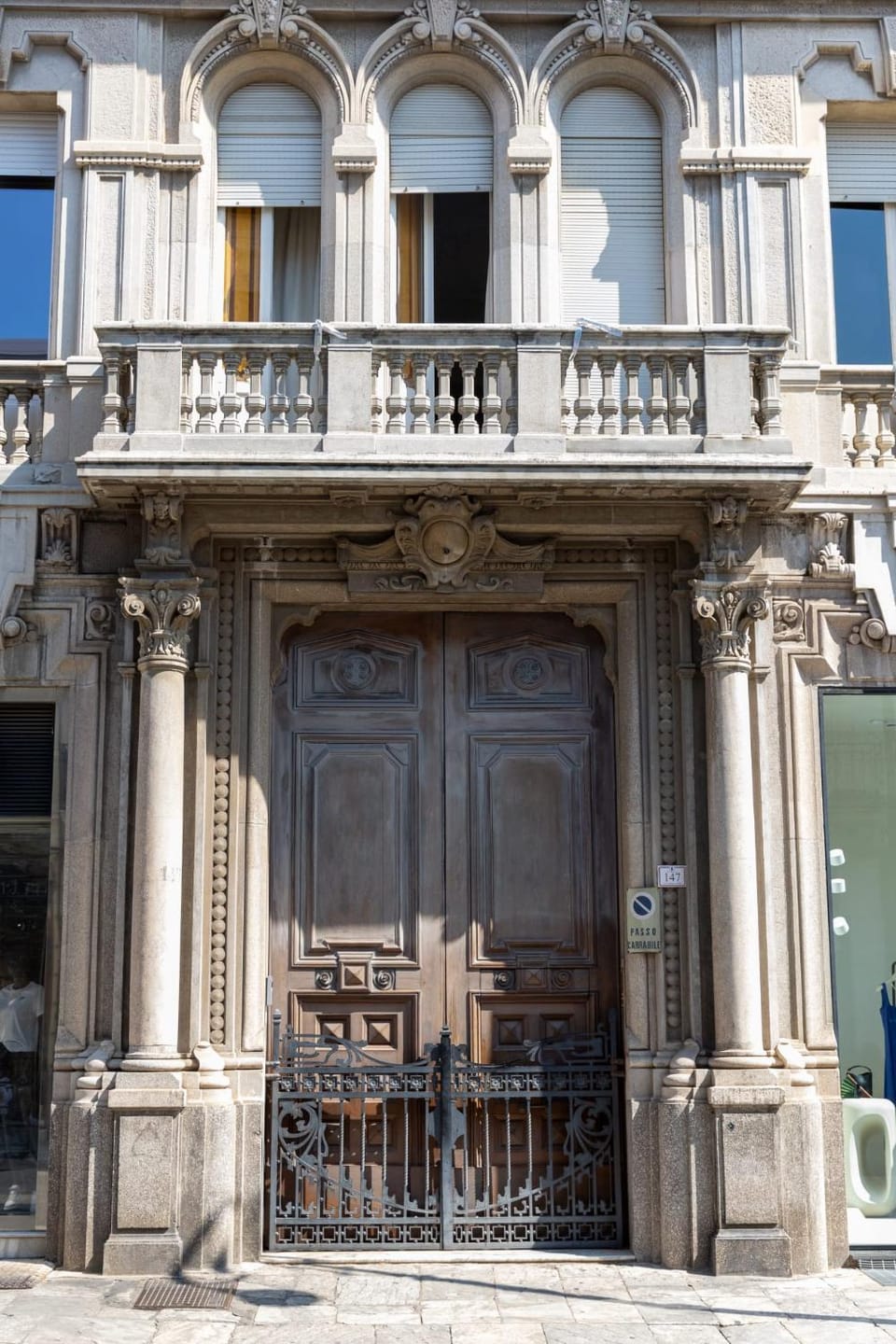 Facade/entrance, Day
