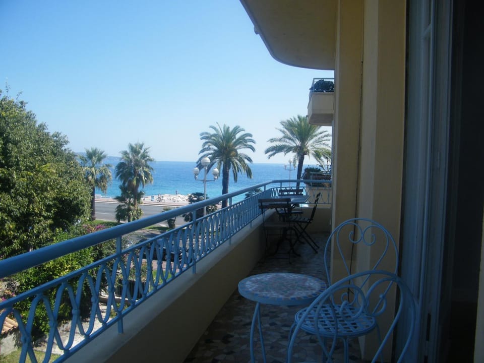 Garden view, Sea view