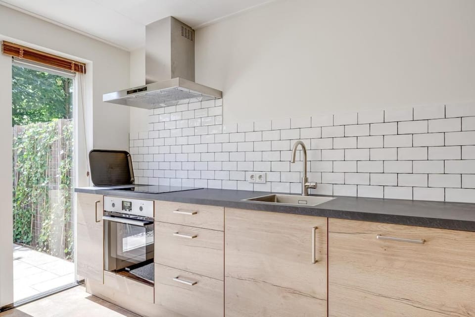 Luxe bosvilla met privébioscoop & sauna - Putten, Veluwe House in Putten