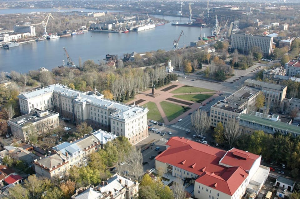Property building, Bird's eye view, View (from property/room), City view, River view, Street view