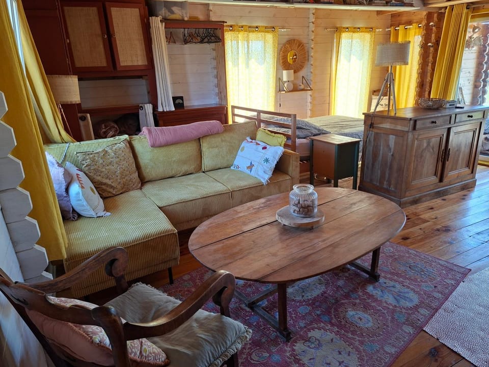 Petit Chalet en Baie de Somme Campground/ 
RV Resort in Hauts-de-France