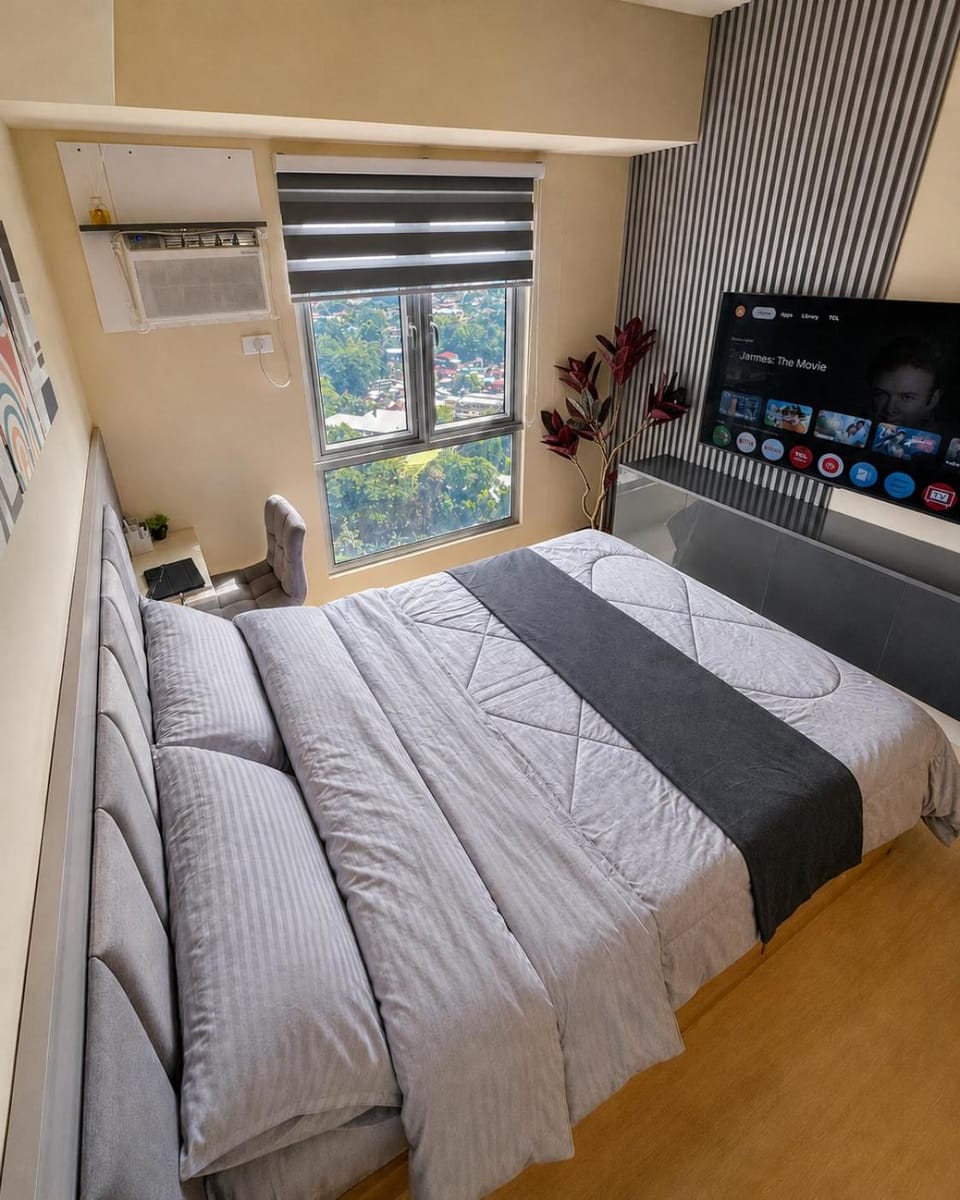 Bed, TV and multimedia, Bedroom, air conditioner
